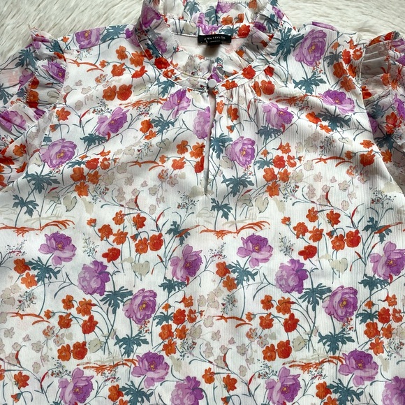 Womens Ann Taylor ruffle split neck top Floral print top - Picture 9 of 16
